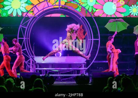 AUSTIN, TX - 19. JULI: Laganja Estranja spielt auf der Bühne während RuPauls Drag Race Werq The World Tour 2022 bei ACL Live am 19. Juli 2022 in Austin, Texas.(Foto: Maggie Boyd/SipaUSA) Quelle: SIPA USA/Alamy Live News Stockfoto