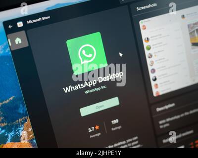 Galati, Rumänien - 19. Juni 2022: WhatsApp Desktop-Anwendung im Microsoft Store für Windows 11 verfügbar Stockfoto