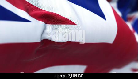 Nahaufnahme der Flagge des Vereinigten Königreichs, die im Wind winkt. Das Vereinigte Königreich ist ein souveränes Land, das England, Wales, Schottland und Nortthe umfasst Stockfoto