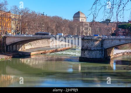 Brücke Garibaldi über den Tiber in Rom Stockfoto