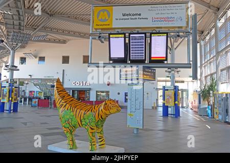 Lambanana-Skulptur, Bahnhof Liverpool South Parkway, Garston, Speke, Merseyside zum Liverpool John Lennon Airport, Holly Farm Rd, L19 5PQ Stockfoto