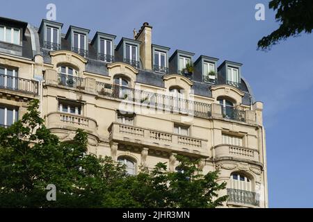 Frankreich, Region Ile de France, Paris, Montparnasse, 6. Arrondissement, Boulevard Raspail, Haussmanische Gebäude, Prestigeobjekte, Stockfoto