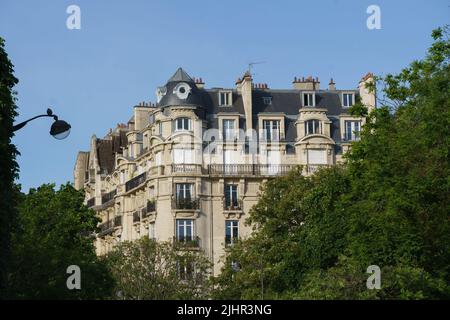 Frankreich, Region Ile de France, 14. Arrondissement von Paris, Denfert-Rochereau, Haussmanisches Gebäude, Stockfoto