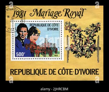 Hochzeit von Lady Diana Spencer und Prinz Charles.canceled Stempel von Cote-dIvoire (Elfenbeinküste) isoliert auf Schwarz Stockfoto