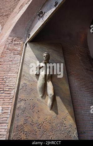 Tür der Basilika Santa Maria degli Angeli e dei Martiri Stockfoto