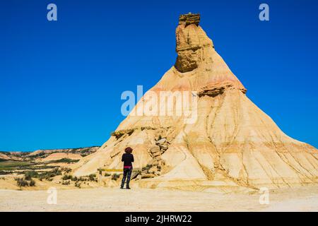 Castildetenra-Felsformation im Gebiet Bardena Blanca des Naturparks Bardenas Reales. Navarra, Spanien, Europa Stockfoto