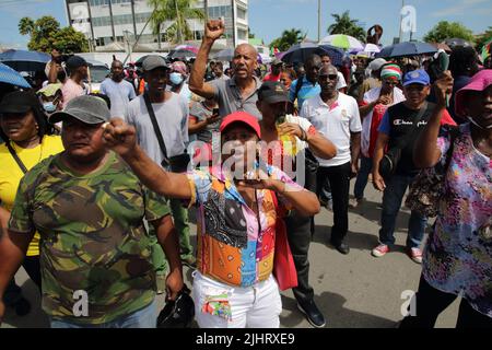 2022-07-20 10:45:50 der Protest gegen die Politik der Regierung von Surinam-Santokhi beginnt am 3. Tag vor dem Kabinett des Vizepräsidenten am Mittwoch, 20. Juli 2022, Paramaribo, Suriname. ANP/Ranu Abhelakh niederlande Out - belgien Out Stockfoto