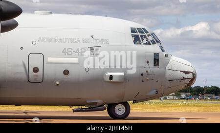 Lockheed Martin C-130J Super Hercules?€Militärtransportflugzeug der italienischen Luftwaffe beim Royal International Air Tattoo 2022 Stockfoto