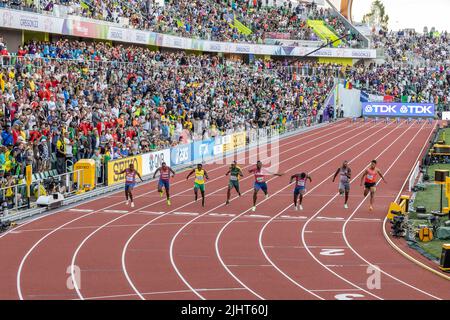 Das Team USA fegte die Medaillen im 100-Meter-Finale der Herren mit Fred Kerley (Gold) in der Lane 4, Marvin Bracy (Silber) in der Lane 3 und Trayvon Bromell (Bronze Stockfoto