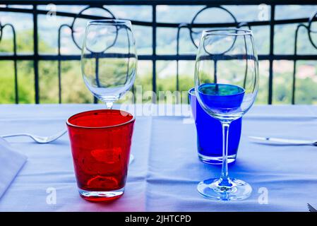 Tisch in einem Restaurant. Bergamo, Lombardei, Italien, Europa Stockfoto