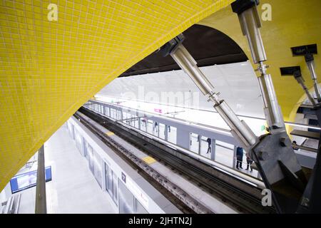 U-Bahn-Station Ñuñoa, Linie 6, Santiago Metro Stockfoto