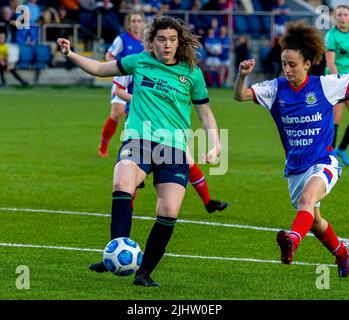 Linfield Ladies vs Sion Swifts Ladies (NIFL Women's League Cup) New Midgley Park, Belfast - 15/06/22 Stockfoto