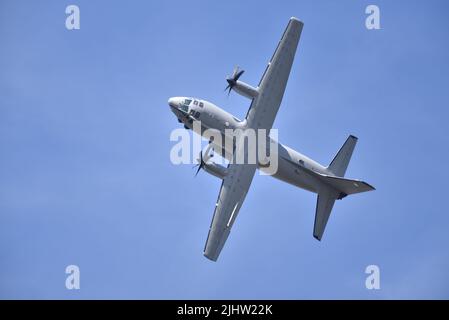 Italienische Luftwaffe C-27J Spartan zeigt auf der Royal International Air Tattoo RAF Fairford 2022 Stockfoto