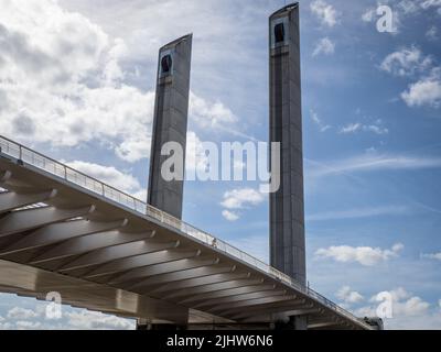 Details von Pont Jacques Chaban Delmas, Bordeaux, Frankreich Stockfoto