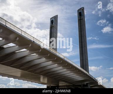 Details von Pont Jacques Chaban Delmas, Bordeaux, Frankreich Stockfoto