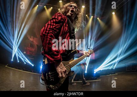 LONDON, ENGLAND: Dead Daisies treten im Shepherds Bush Empire auf mit: Glenn Hughes wo: London, Großbritannien Wann: 10 Nov 2021 Credit: Neil Lupin/WENN Stockfoto