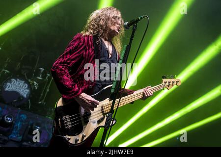 LONDON, ENGLAND: Dead Daisies treten im Shepherds Bush Empire auf mit: Glenn Hughes wo: London, Großbritannien Wann: 10 Nov 2021 Credit: Neil Lupin/WENN Stockfoto