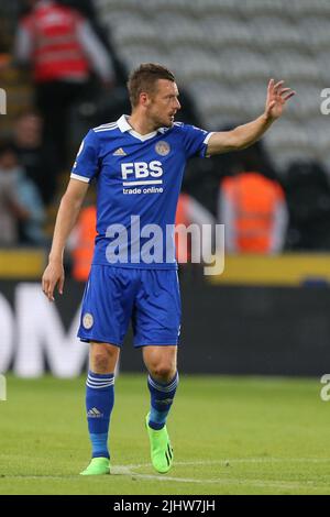 Hull, Großbritannien. 20.. Juli 2022. Jamie Vardy #9 von Leicester City während des Spiels in Hull, Vereinigtes Königreich am 7/20/2022. (Foto von David Greaves/News Images/Sipa USA) Quelle: SIPA USA/Alamy Live News Stockfoto