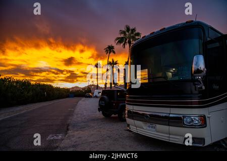 Yuma, AZ, USA - 9. Nov 2021: Genießen Sie die fesselnde Aussicht von unserem Wohnmobil Stockfoto