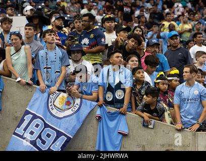 Houston, Texas, USA. 20.. Juli 2022. Manchester City-Fans vor dem Start eines Club-Freunds zwischen Manchester City und Club America am 20. Juli 2022 in Houston, Texas. (Bild: © Scott Coleman/ZUMA Press Wire) Bild: ZUMA Press, Inc./Alamy Live News Stockfoto