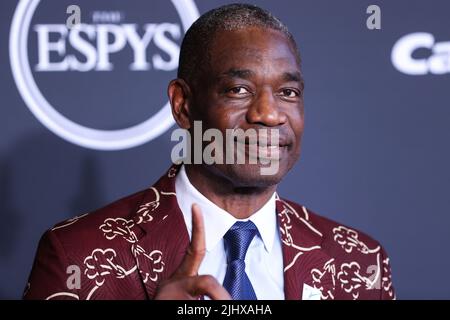 Hollywood, Usa. 20.. Juli 2022. HOLLYWOOD, LOS ANGELES, KALIFORNIEN, USA - 20. JULI: Der kongolesisch-amerikanische ehemalige Profi-Basketballspieler Dykembe Mutombo kommt zu den ESPY Awards 2022, die am 20. Juli 2022 im Dolby Theater in Hollywood, Los Angeles, Kalifornien, USA, abgehalten wurden. (Foto von Xavier Collin/Image Press Agency) Quelle: Image Press Agency/Alamy Live News Stockfoto