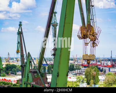 Krane in der Danziger Werft, Luftlandschaft Stockfoto