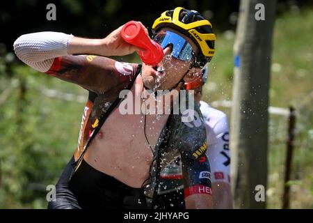 Hautacam, Frankreich. 21.. Juli 2022. Der Belgier Tiesj Benoot von Jumbo-Visma Etappe 18 des Radrennens der Tour de France, von Lourdes nach Hautacam (143km), Frankreich, am Donnerstag, den 21. Juli 2022. Die diesjährige Tour de France findet vom 01. Bis 24. Juli 2022 statt. BELGA FOTO DAVID STOCKMAN - UK OUT Credit: Belga News Agency/Alamy Live News Stockfoto