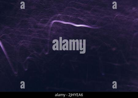 Abstrakter Hintergrund von weißen Linien in Bewegung Stockfoto