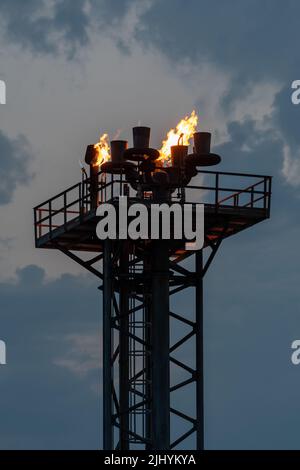 Point of Ayr Gas Terminal, Gas Flare Stack, Wales, Großbritannien Stockfoto