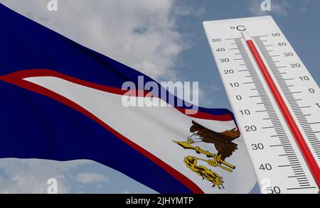 Hitzewelle in Amerikanisch-Samoa, Thermometer vor Flagge Amerikanisch-Samoa und Himmelshintergrund, Hitzewelle in Amerikanisch-Samoa, Gefahr extremer Hitze in Amerikanisch-Samoa Stockfoto