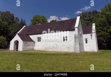 St. Teilo's Kirche, möglicherweise 12. oder 13. Jahrhundert, Saint Fagans Museum, Cardiff Stockfoto