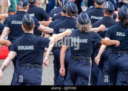 Brüssel, Belgien. 21.. Juli 2022. Abbildung Bild zeigt die militärische und zivile Parade am Belgischen Nationalfeiertag, in Brüssel, Donnerstag, 21. Juli 2022. BELGA FOTO NICOLAS MAETERLINCK Kredit: Belga Nachrichtenagentur/Alamy Live News Stockfoto