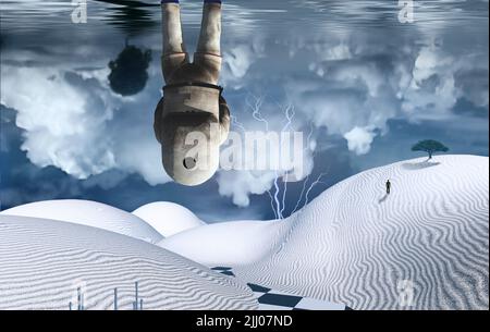 Astronaut steht in einer surrealen weißen Wüste. Figur des Mannes in der Ferne. Wolkenverhangener Himmel spiegelte sich im Ozean wider. 3D Rendern Stockfoto