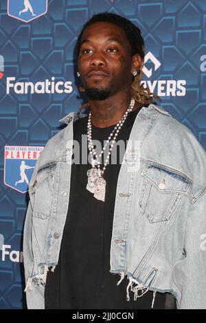 18. Juli 2022, Los Angeles, CA, USA: LOS ANGELES - 18. JULI: Offset bei der MLBPA x Fanatiker ''Players Party'' im City Market Social House am 18. Juli 2022 in Los Angeles, CA (Bildnachweis: © Kay Blake/ZUMA Press Wire) Stockfoto