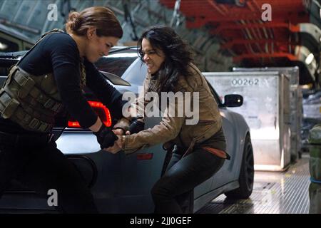 GINA CARANO, Michelle Rodriguez, schnell und wütend 6, 2013 Stockfoto