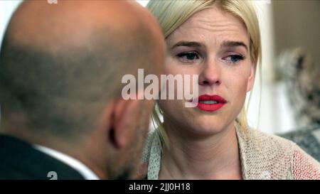 STANLEY TUCCI, ALICE EVE, SAMTMORGEN, 2013 Stockfoto