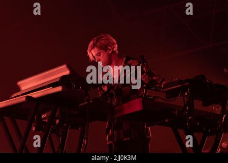 London Grammar live im Alexandra Palace in London, Großbritannien mit: Dot Major wo: London, Großbritannien Wann: 12 Nov 2021 Credit: Louise Morris/WENN Stockfoto