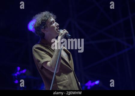 Ferrara, Emilia Romagna, Italien. 21.. Juli 2022. Die Band Cassandra Opener Snger Ermal Meta in Ferrara (Foto: © Carlo Vergani/Pacific Press via ZUMA Press Wire) Stockfoto