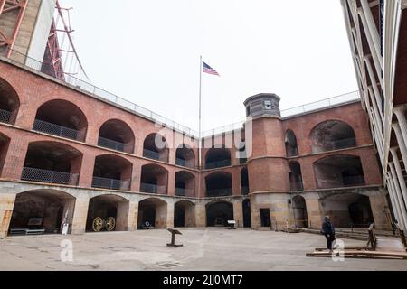 Im Innenhof der Fort Point National Historic Site, San Francisco, Kalifornien, USA Stockfoto