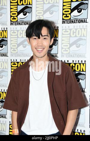 Andre DAE Kim kommt am 21,2022. Juli bei der Fotozelle von Pfau für die „Vampire Academy“ im Hilton Bayfront am San Diego International Comic Con Day 1 an. Stockfoto