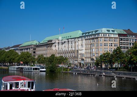 Hamburg, Deutschland 23. Juni 2022, die Binnenalster im Zentrum von Hamburg Stockfoto