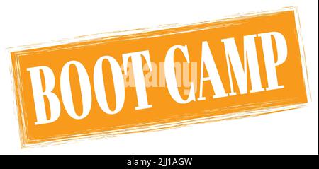 BOOT CAMP Text auf orangefarbenem Rechteck Stempelschild geschrieben. Stockfoto