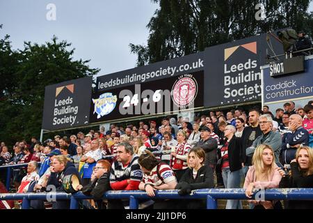 Leeds, England - 21.. Juli 2022 - Fans von Wigan Warriors. Rugby League Betfred Super League Leeds Rhinos gegen Wigan Warriors im Headingley Stadium, Leeds, Großbritannien Stockfoto