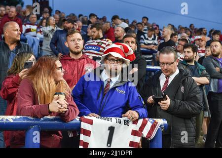 Leeds, England - 21.. Juli 2022 - Fans von Wigan Warriors. Rugby League Betfred Super League Leeds Rhinos gegen Wigan Warriors im Headingley Stadium, Leeds, Großbritannien Stockfoto