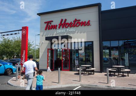 Tim Hortons Restaurant und Drive Thru, Oldbury Stockfoto