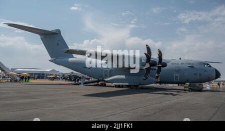 Farnborough International Airshow, 18. Juli 2022, Hampshire, England, Großbritannien. Royal Air Force Atlas C1 Airbus Military A400M in statischer Darstellung auf der Trade Airshow. Stockfoto