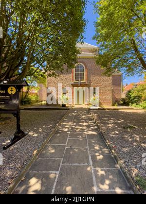 Die York Unitarian Chapel ist ein Gebäude in St. Saviorgate, York, England. Stockfoto