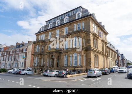 Die Außenfassade des Grand Hotels am Meer in Tynemouth, North Tyneside, Großbritannien. Stockfoto