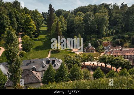 Eine Luftaufnahme des Staatsparks Fürstenlager Park in Bensheim City, Deutschland Stockfoto