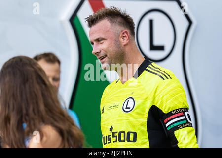 Warschau, Polen. 20.. Juli 2022. Artur Boruc aus Legia wurde während des Freundschaftsspiels zwischen Legia Warszawa und dem Celtic FC im Marschall Jozef Pilsudski Legia Warsaw Municipal Stadium in Aktion gesehen. Dieses Spiel war das letzte in der Karriere von Artur Boruc (der Torwart spielte in der Vergangenheit für Legia Warszawa und Celtic FC). Endstand; Legia Warszawa 2:2 Celtic FC. Kredit: SOPA Images Limited/Alamy Live Nachrichten Stockfoto